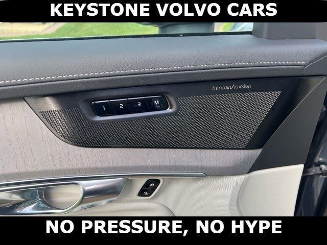 new 2026 Volvo XC90 car, priced at $75,155