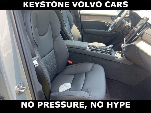 new 2026 Volvo XC90 car, priced at $71,825