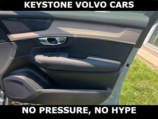 new 2026 Volvo XC90 car, priced at $71,825