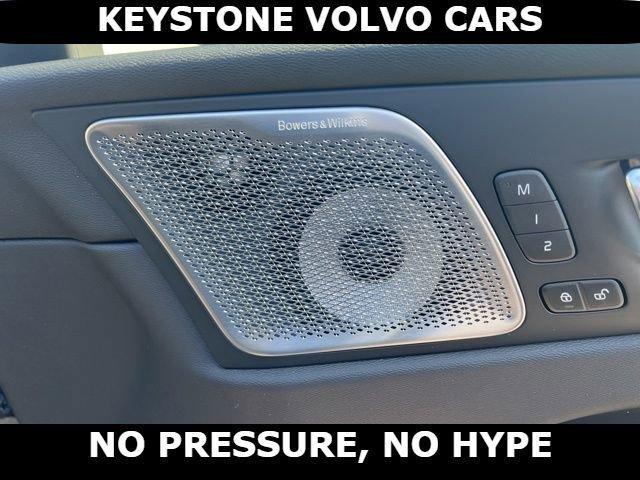 new 2026 Volvo XC60 Plug-In Hybrid car, priced at $81,735