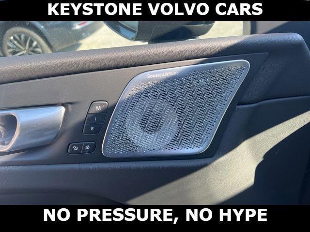 new 2026 Volvo XC60 Plug-In Hybrid car, priced at $81,735