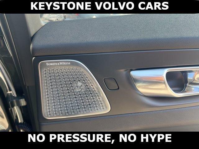 new 2026 Volvo XC60 Plug-In Hybrid car, priced at $81,735