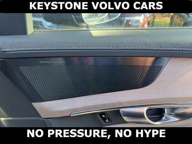 new 2026 Volvo XC90 car, priced at $71,825