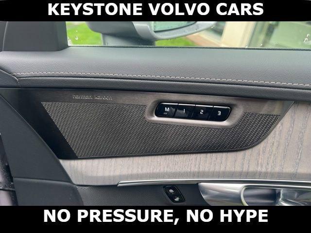 new 2026 Volvo XC90 Plug-In Hybrid car, priced at $81,672