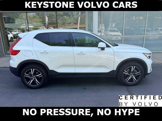 used 2025 Volvo XC40 car, priced at $30,995
