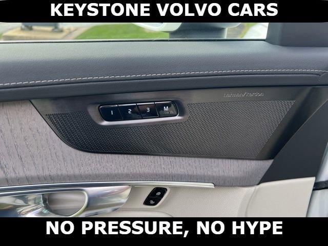 new 2026 Volvo XC90 car, priced at $75,155