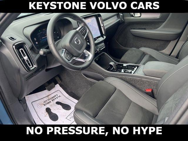used 2025 Volvo XC40 car, priced at $31,995