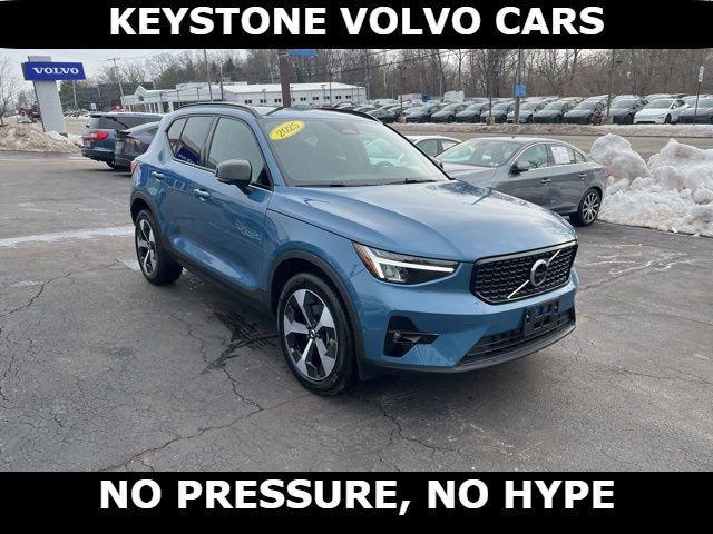 used 2025 Volvo XC40 car, priced at $31,995