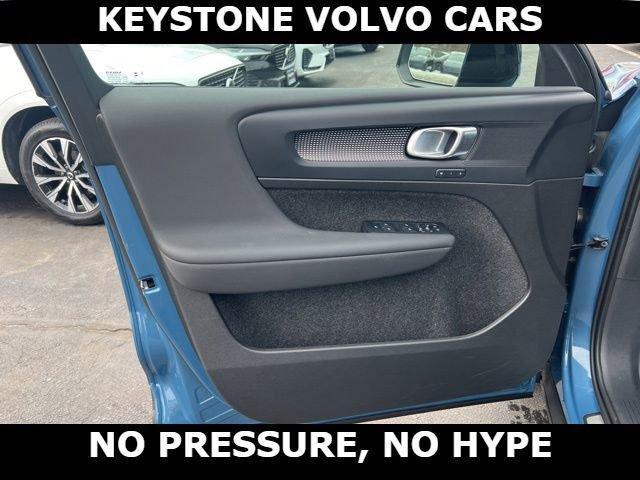 used 2025 Volvo XC40 car, priced at $31,995