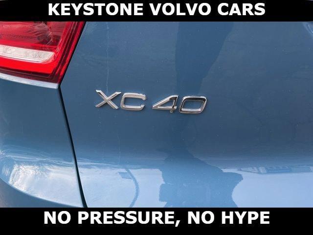used 2025 Volvo XC40 car, priced at $31,995