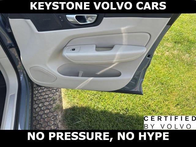 used 2023 Volvo XC60 car, priced at $35,495