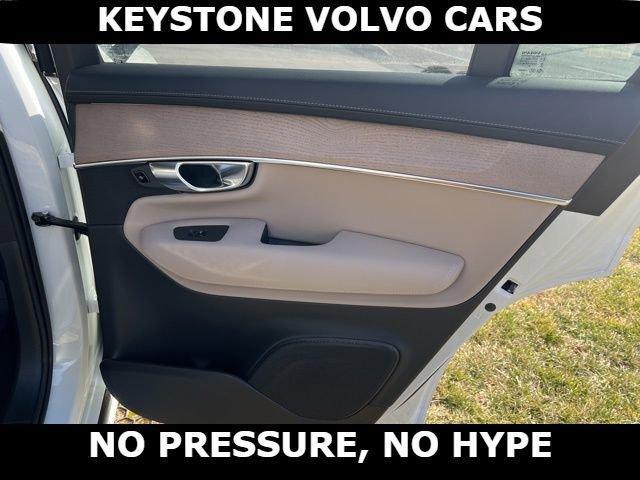 new 2026 Volvo XC90 car, priced at $71,825