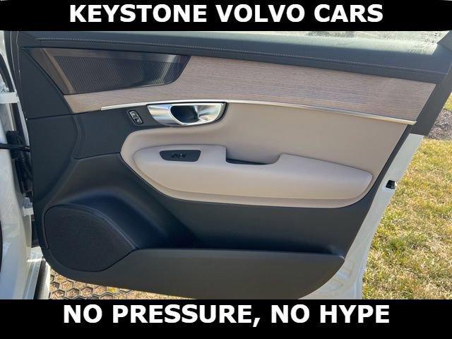 new 2026 Volvo XC90 car, priced at $71,825