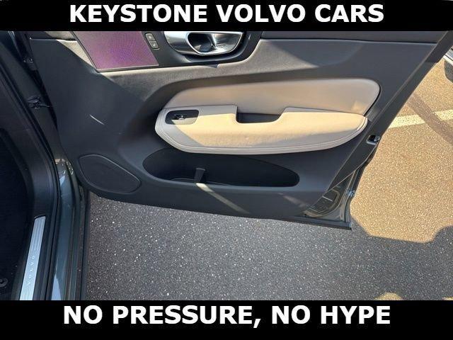 new 2026 Volvo XC60 car, priced at $51,942