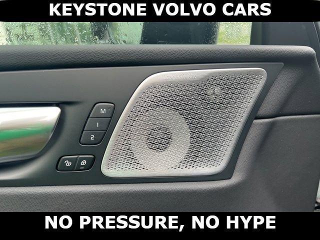 new 2026 Volvo XC60 Plug-In Hybrid car, priced at $82,520