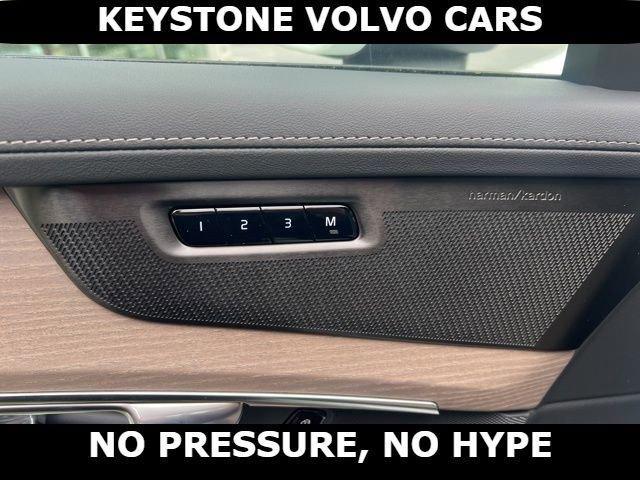 new 2026 Volvo XC90 car, priced at $71,825