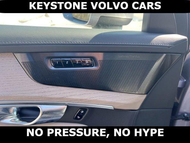 new 2026 Volvo XC90 car, priced at $71,945