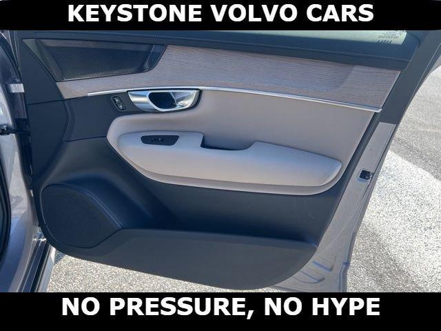 new 2026 Volvo XC90 car, priced at $71,945