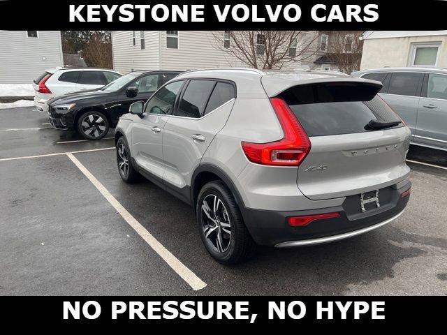 used 2025 Volvo XC40 car, priced at $30,995