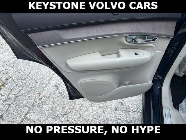 new 2026 Volvo XC90 Plug-In Hybrid car, priced at $86,630