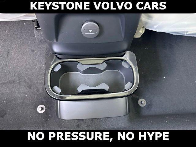 new 2026 Volvo XC90 Plug-In Hybrid car, priced at $86,630