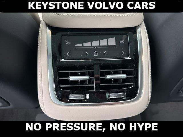 new 2026 Volvo XC90 car, priced at $71,105