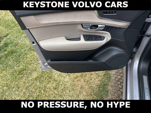 new 2026 Volvo XC90 car, priced at $71,105
