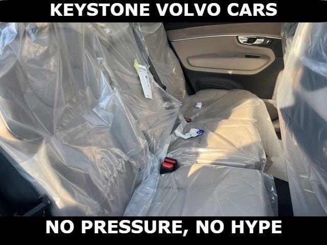 new 2026 Volvo XC90 car, priced at $71,720