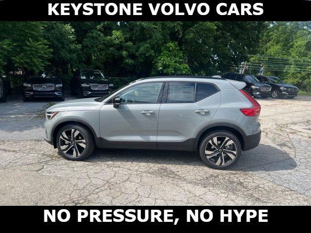 new 2026 Volvo XC40 car, priced at $48,783