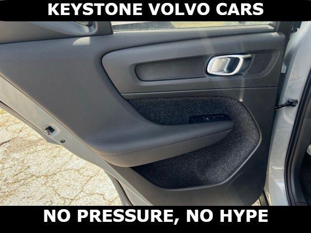 new 2026 Volvo XC40 car, priced at $48,783