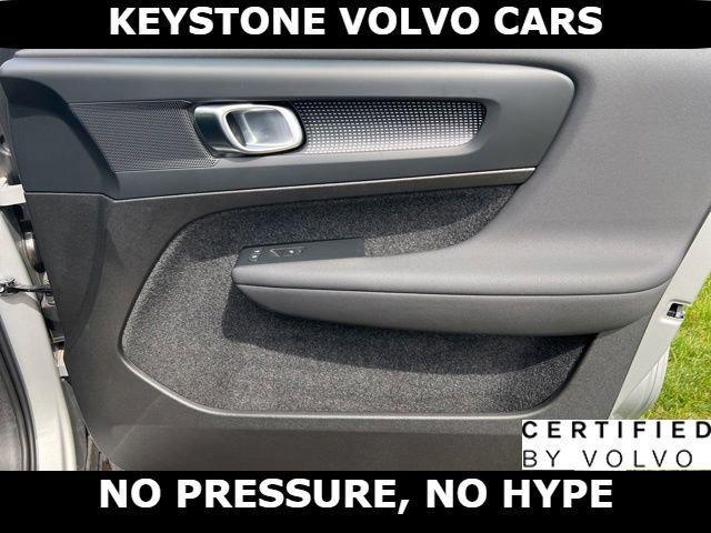used 2025 Volvo XC40 car, priced at $32,995