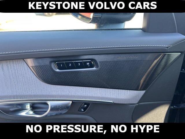 new 2026 Volvo XC90 car, priced at $75,270