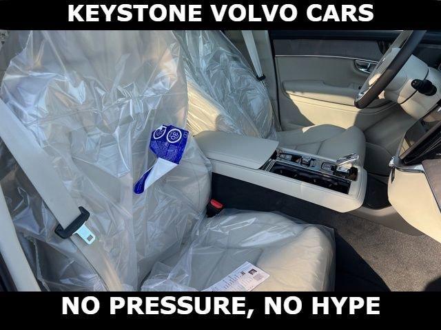 new 2026 Volvo XC90 car, priced at $75,155