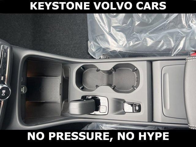 new 2026 Volvo XC40 car, priced at $46,684