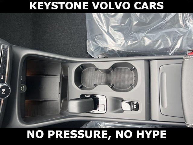 new 2026 Volvo XC40 car, priced at $45,183