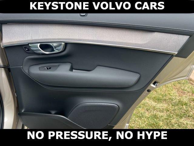 new 2026 Volvo XC90 Plug-In Hybrid car, priced at $87,220