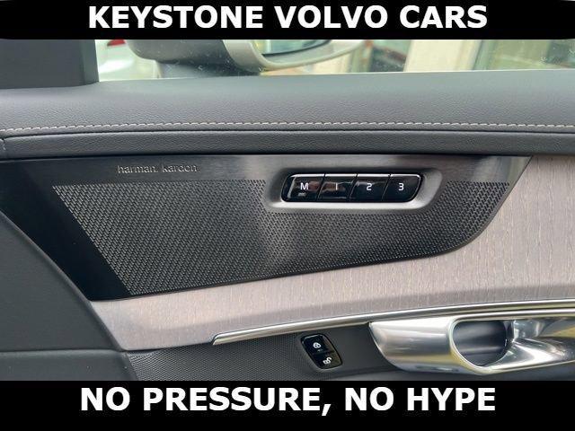 new 2026 Volvo XC90 Plug-In Hybrid car, priced at $87,220