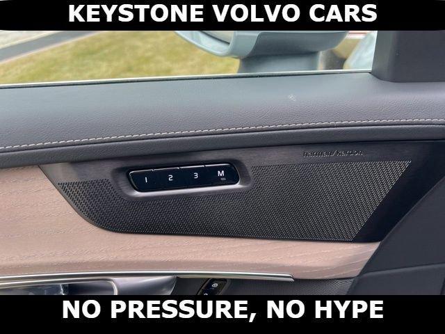 new 2026 Volvo XC90 car, priced at $71,945
