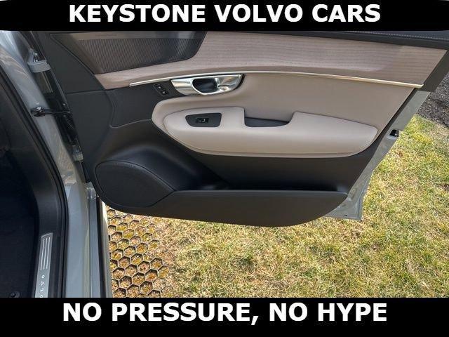 new 2026 Volvo XC90 Plug-In Hybrid car, priced at $81,875