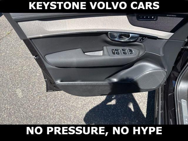 new 2026 Volvo XC90 car, priced at $75,155