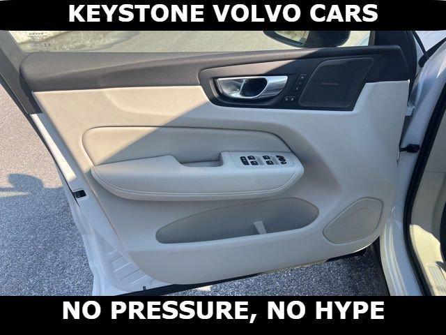 new 2026 Volvo XC60 Plug-In Hybrid car, priced at $75,355