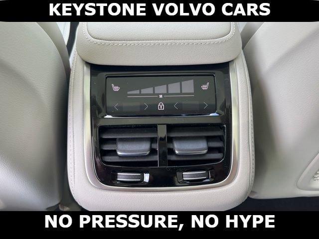 new 2026 Volvo XC90 car, priced at $75,155