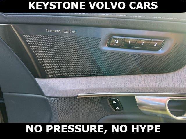 new 2026 Volvo XC90 car, priced at $75,155
