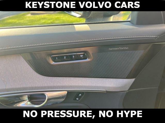 new 2026 Volvo XC90 car, priced at $75,155
