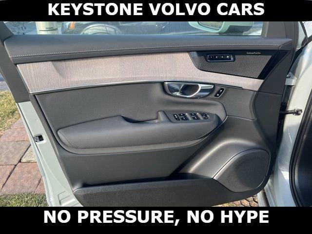 new 2026 Volvo XC90 car, priced at $75,155