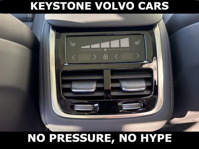 new 2026 Volvo XC90 car, priced at $71,849