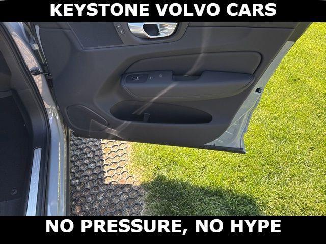 new 2026 Volvo XC60 Plug-In Hybrid car, priced at $69,405