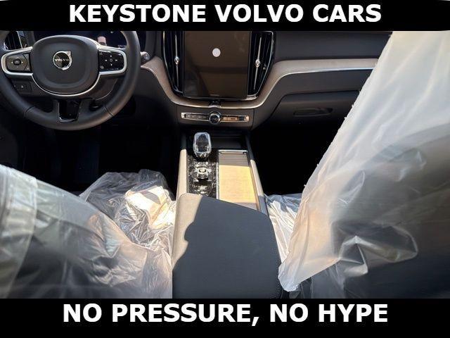 new 2026 Volvo XC60 Plug-In Hybrid car, priced at $69,405