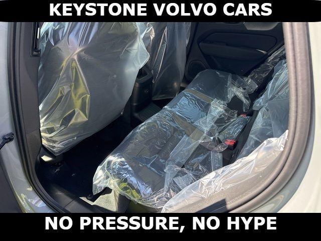 new 2026 Volvo XC60 Plug-In Hybrid car, priced at $69,405