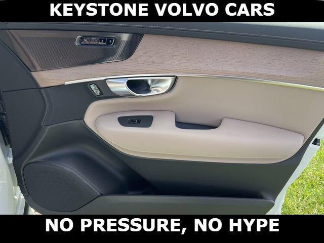new 2026 Volvo XC90 car, priced at $75,155